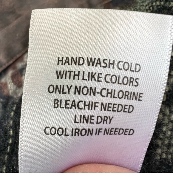 SHYANNE WESTERN BLANKET DARK BROWN QUILTED OILSKIN JACKET SIZE LARGE EUC - Picture 7 of 12